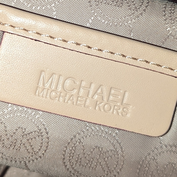 Michael Kors East West Jet Set signature logo tote bag - Picture 8 of 13